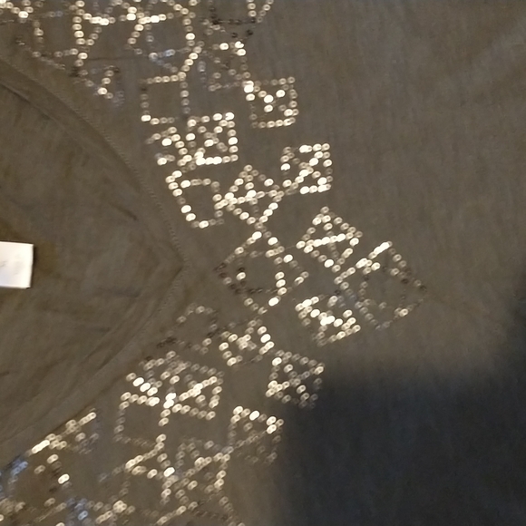 Christopher & Banks women's size XL tie waist, short capped sleeves top with seq - Picture 3 of 10